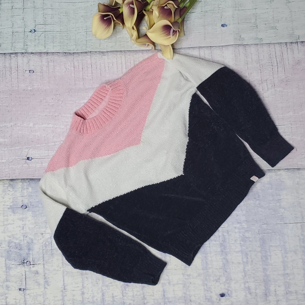 Sovereign Code Velvet Like Sweater
